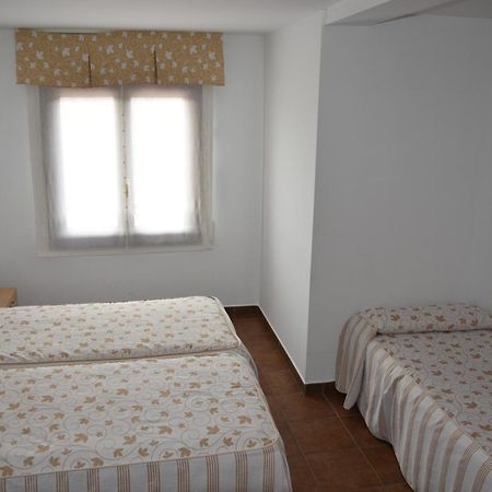 Aparthotel Tres Caminos El Grado Exteriör bild
