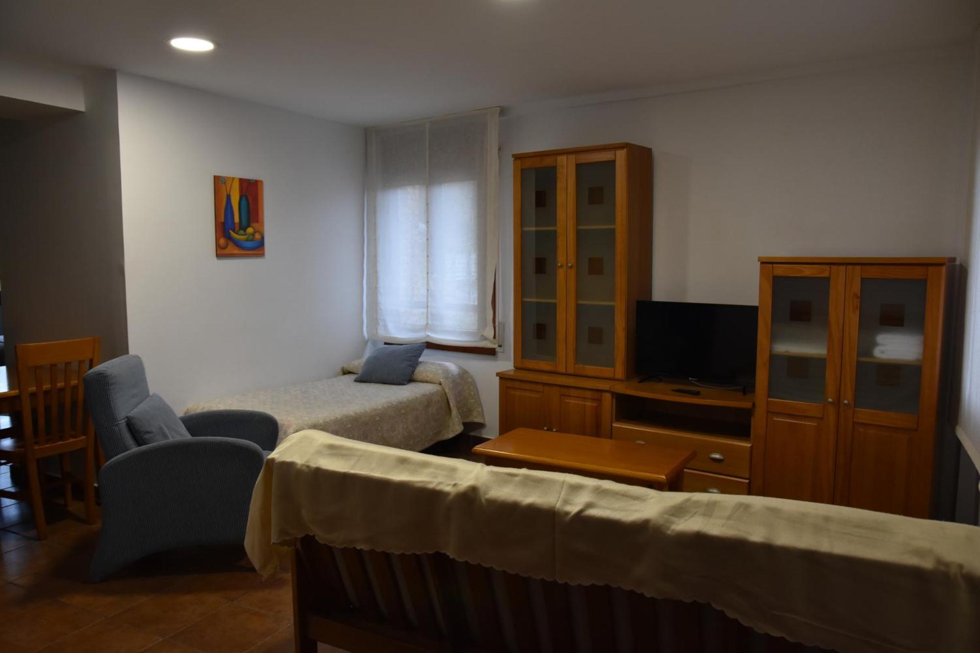Aparthotel Tres Caminos El Grado Exteriör bild