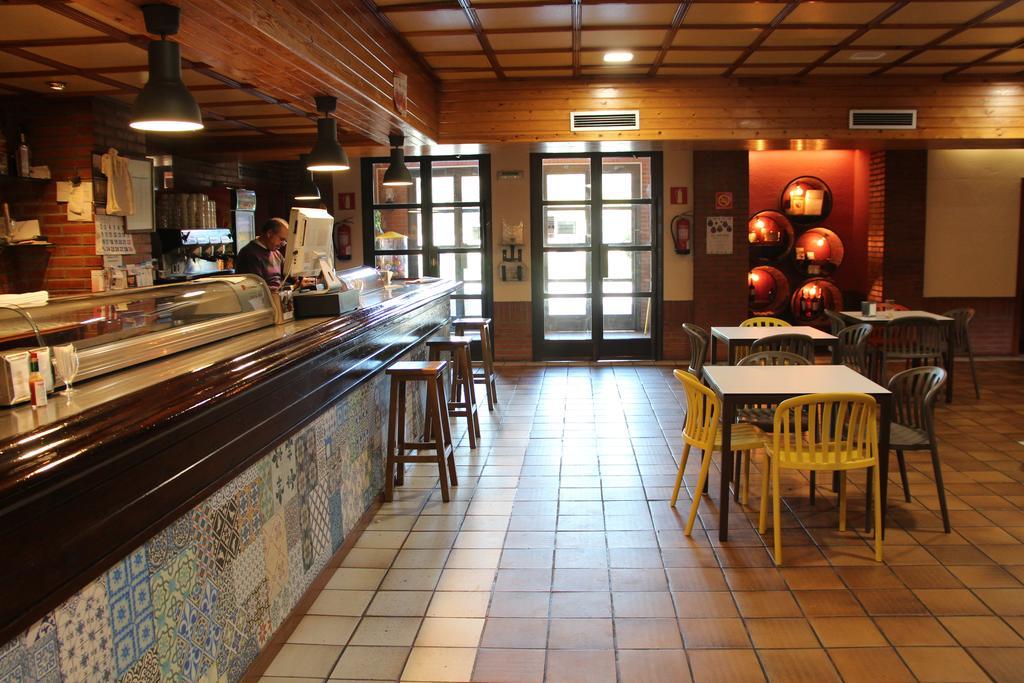 Aparthotel Tres Caminos El Grado Exteriör bild